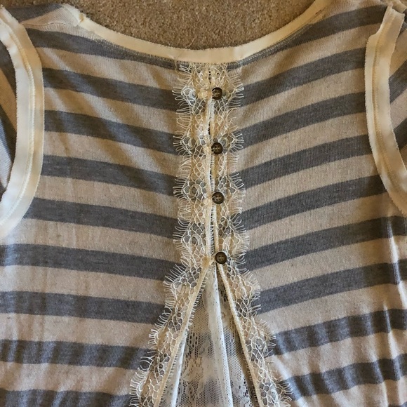 Striped and Open Back Long Sleeve Shirt - Picture 3 of 4